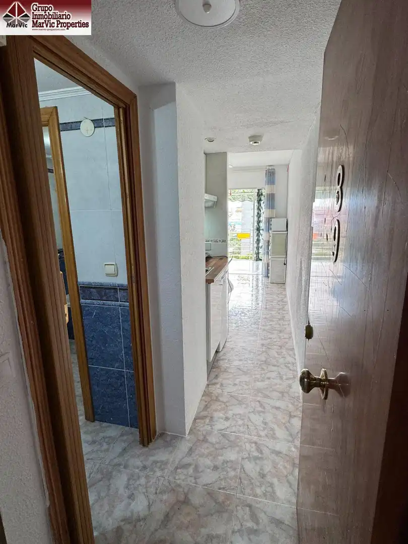 Cuina de Estudi en venda en Benidorm amb Jardí privat, Moblat i Piscina comunitària