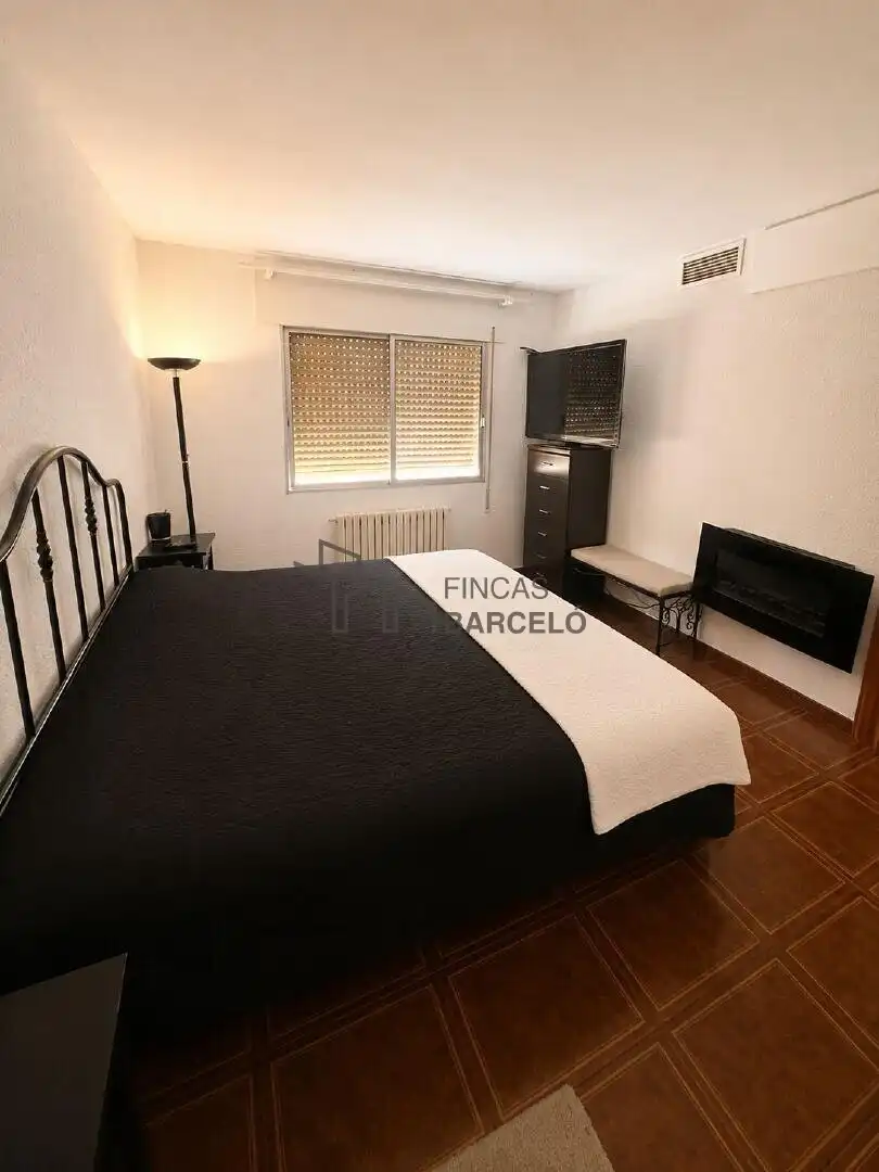 Dormitori de Casa o xalet en venda en Cadrete
