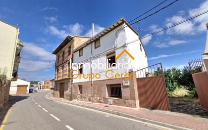 Vista exterior de Casa o xalet en venda en Cañas amb Terrassa i Piscina