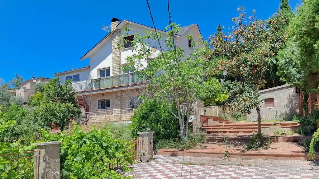 Vista exterior de Piso en venta en Esparreguera