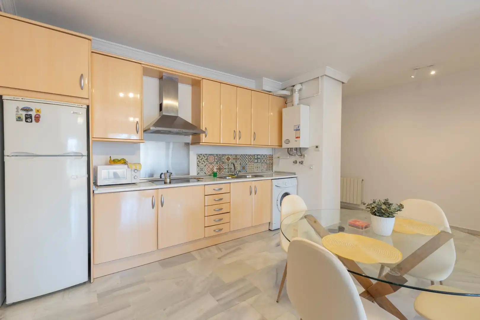 Kitchen of Flat for sale in Granada  with Air Conditioner, Heating and Terrace