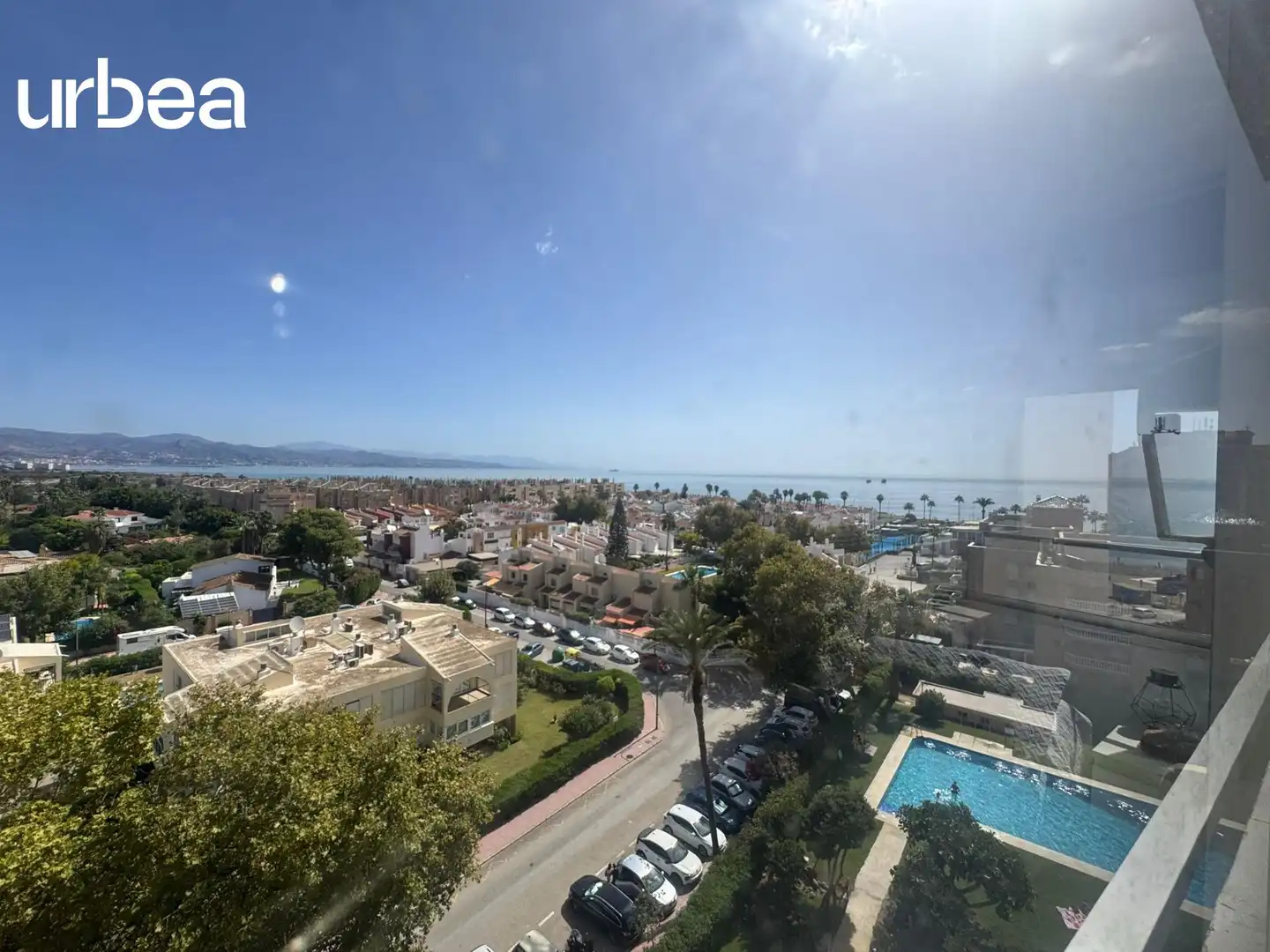 Außenansicht von Wohnungen zur Miete in Málaga mit Gemeinschaftspool