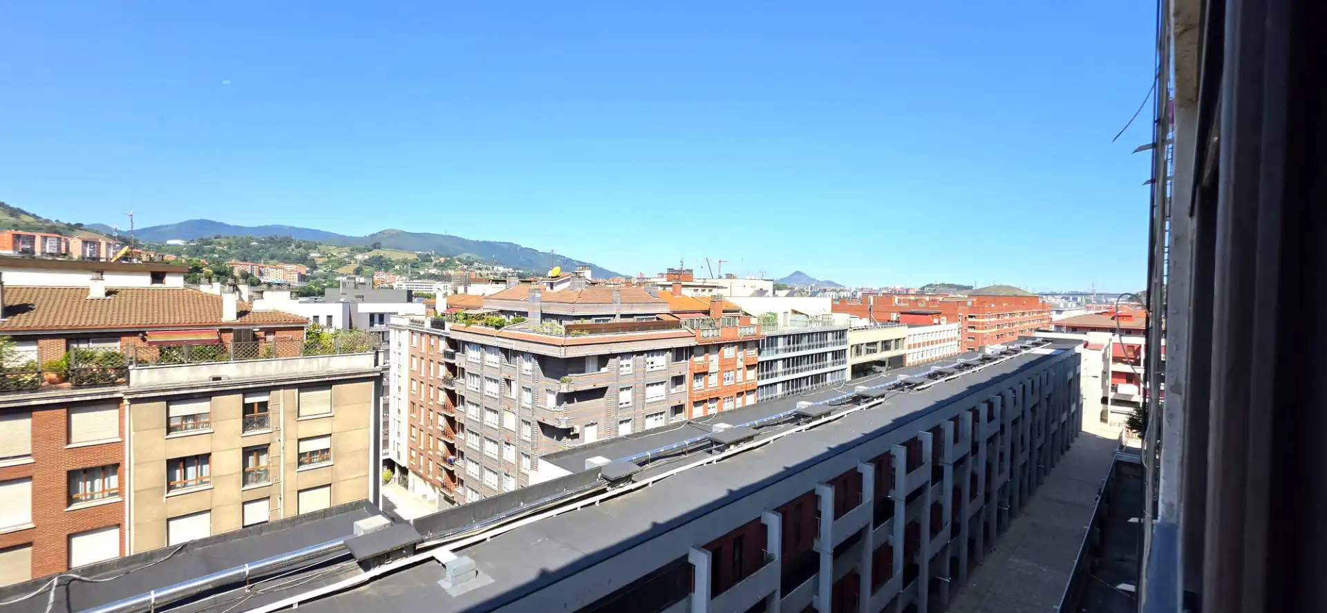 Vista exterior de Dúplex en venta en Bilbao  con Calefacción, Amueblado y Horno