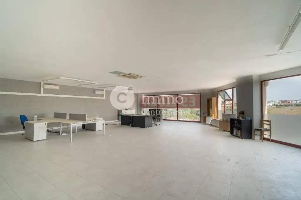 Local comercial de lloguer a Avinguda de la Canaleta 9, imagen 6
