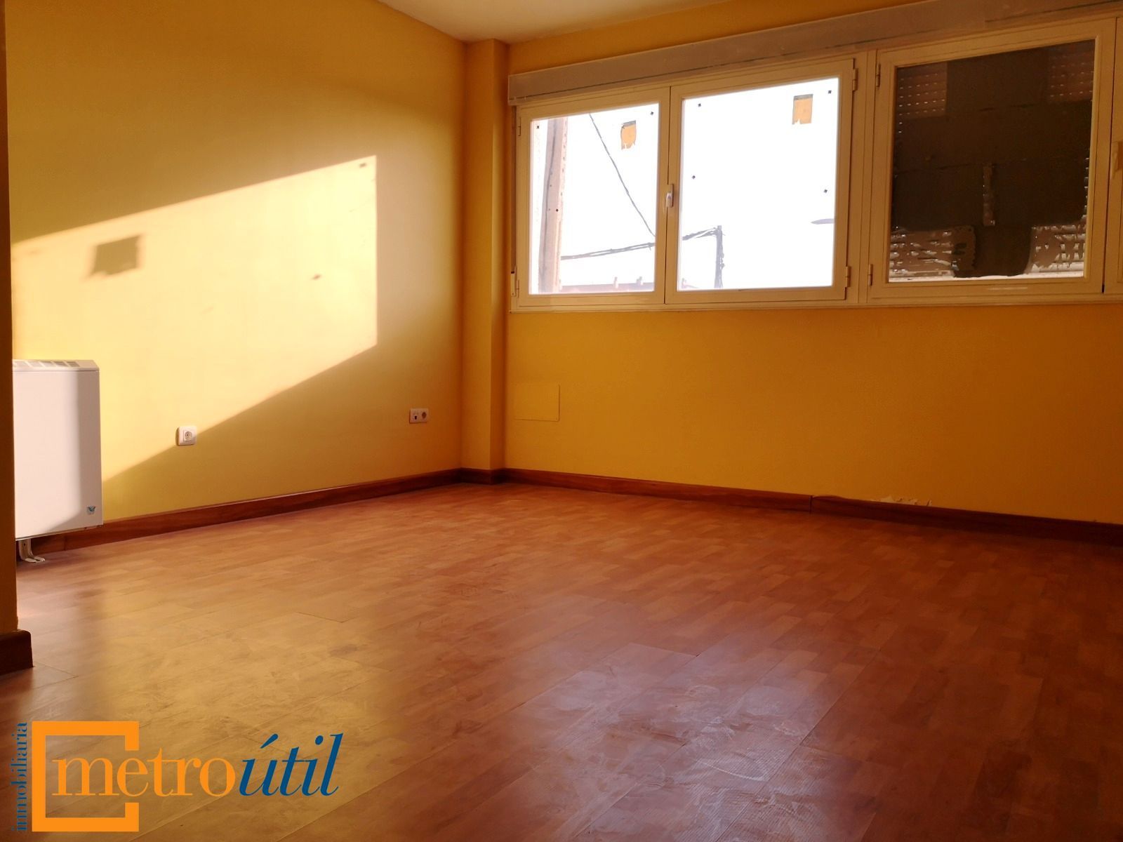 Bedroom of Single-family semi-detached for sale in Salamanca Capital  with Parquet flooring and Terrace