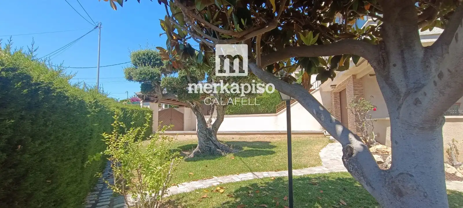 Vista exterior de Casa o xalet en venda en Calafell amb Aire condicionat, Calefacció i Terrassa