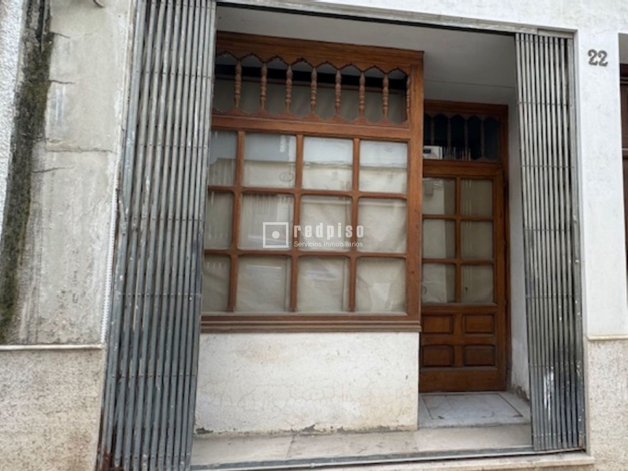 Vista exterior de Local en venta en Chinchón