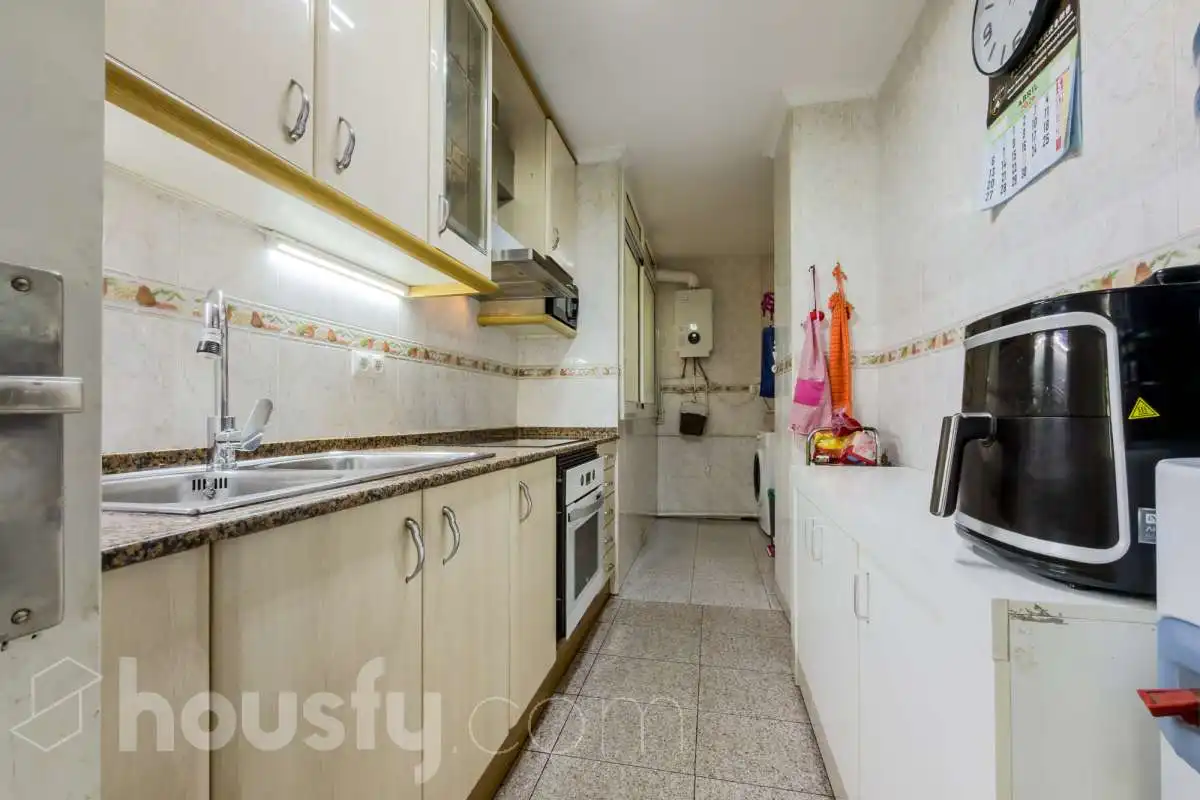 Cocina de Piso en venta en Badalona con Aire acondicionado, Calefacción y Amueblado