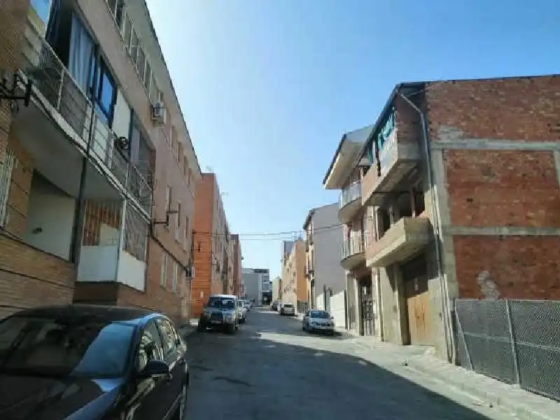 Vista exterior de Edifici en venda en Villacarrillo