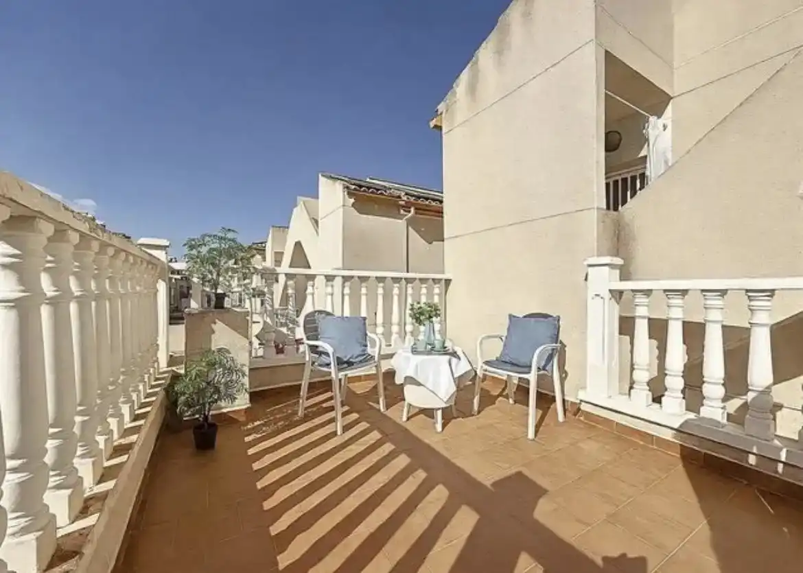 Terrassa de Casa adosada en venda en Castalla amb Aire condicionat, Jardí privat i Traster