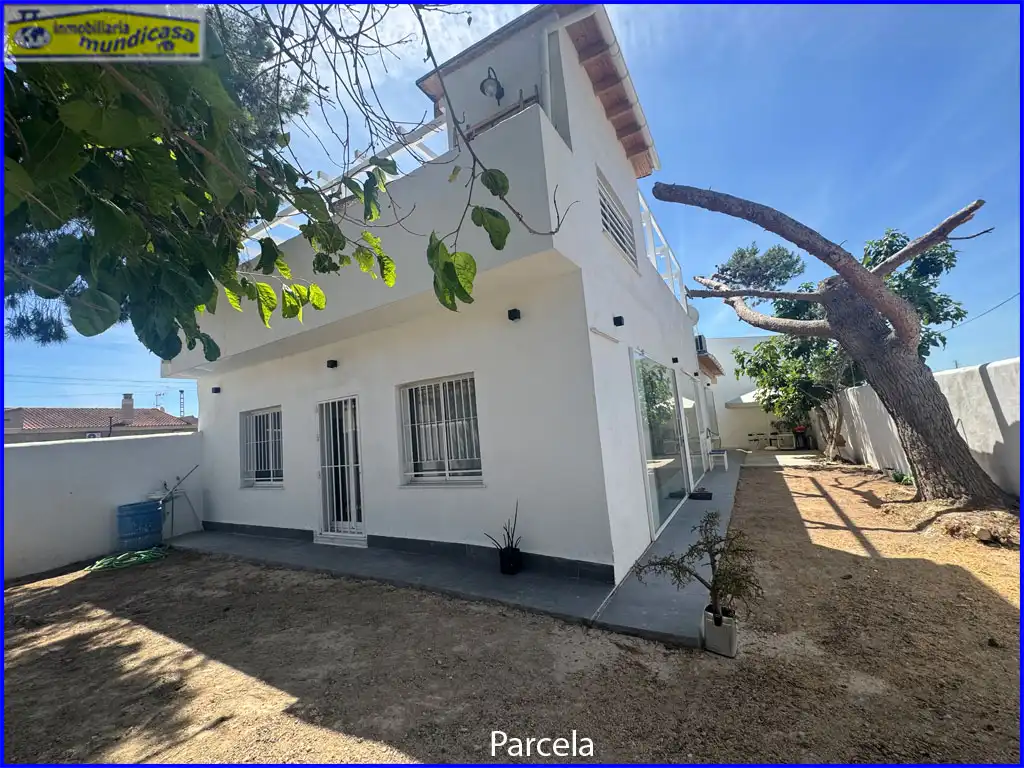 Vista exterior de Casa o chalet en venta en Orihuela con Aire acondicionado, Jardín privado y Terraza