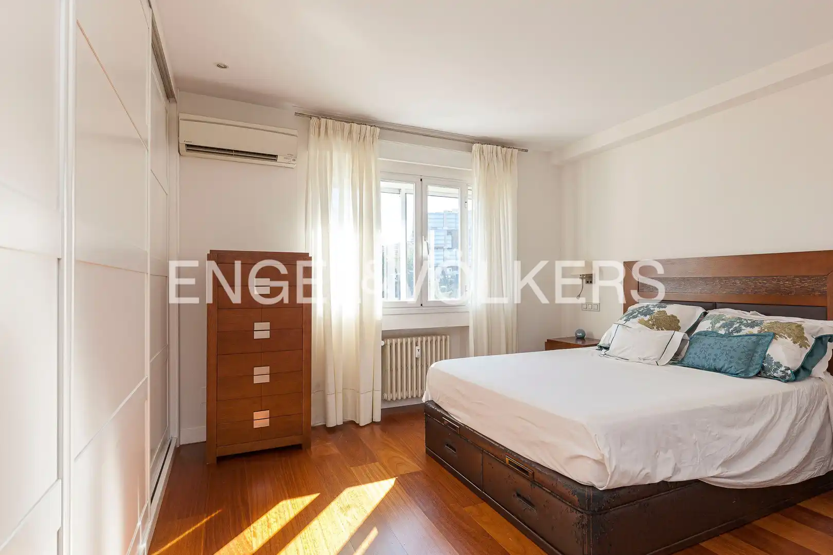 Bedroom of Flat for rent in Barrio de Salamanca