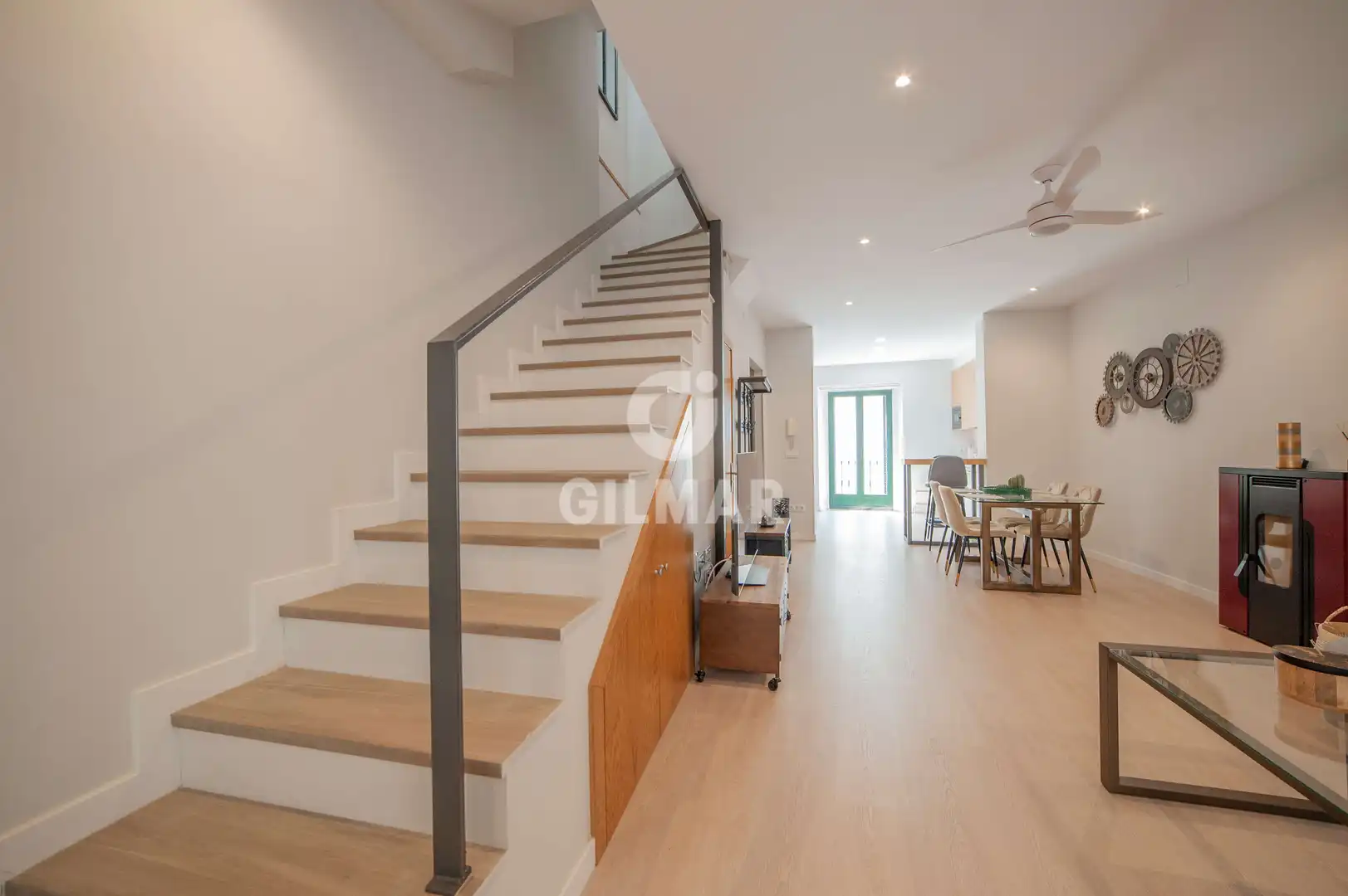 Maisonette zur Miete in Sevilla mit Heizung, Möbliert und Balkon