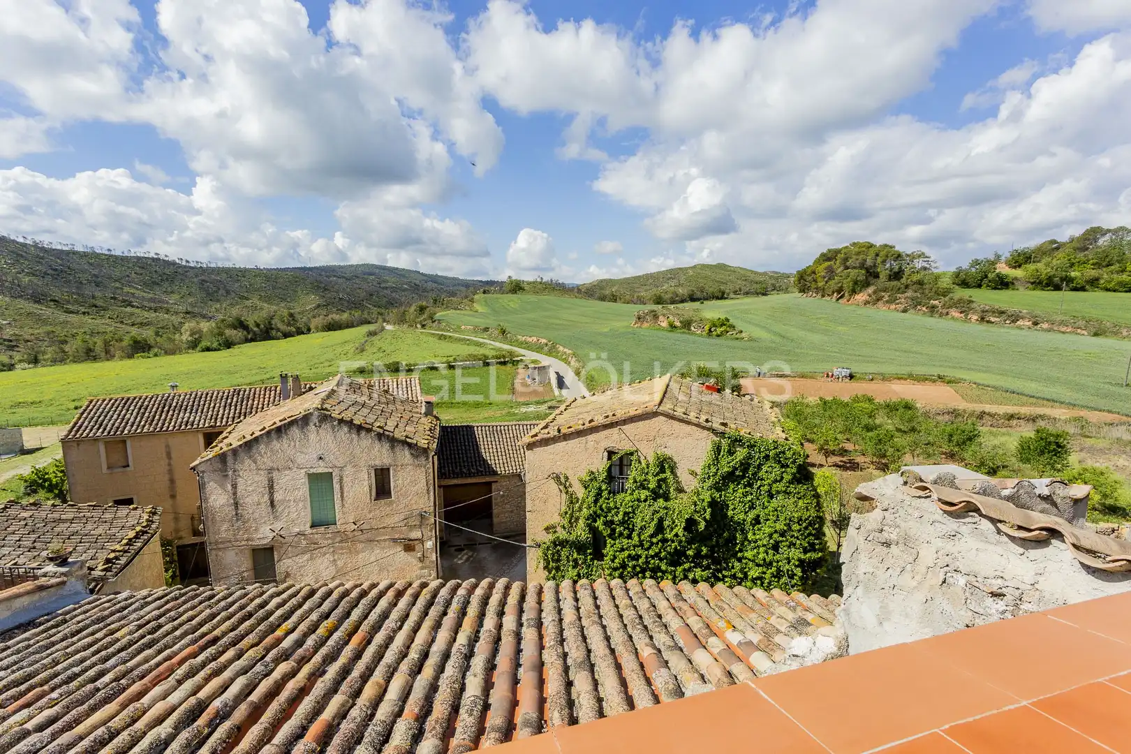 Vista exterior de Casa o chalet en venta en Bellprat con Calefacción, Parquet y Terraza