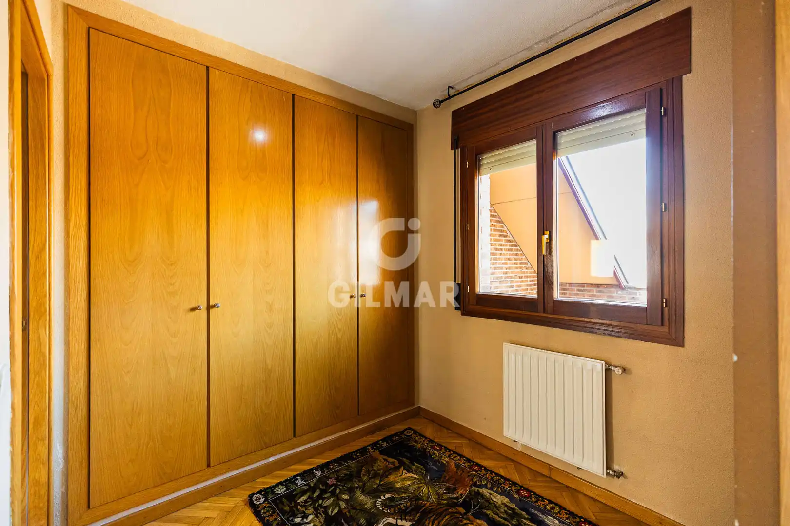 Habitación de Casa adosada en venta en Collado Villalba con Calefacción, Jardín privado y Piscina