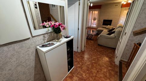 Foto 2 de Casa adosada en venta en Avenida de la Constitución, Yuncler, Toledo