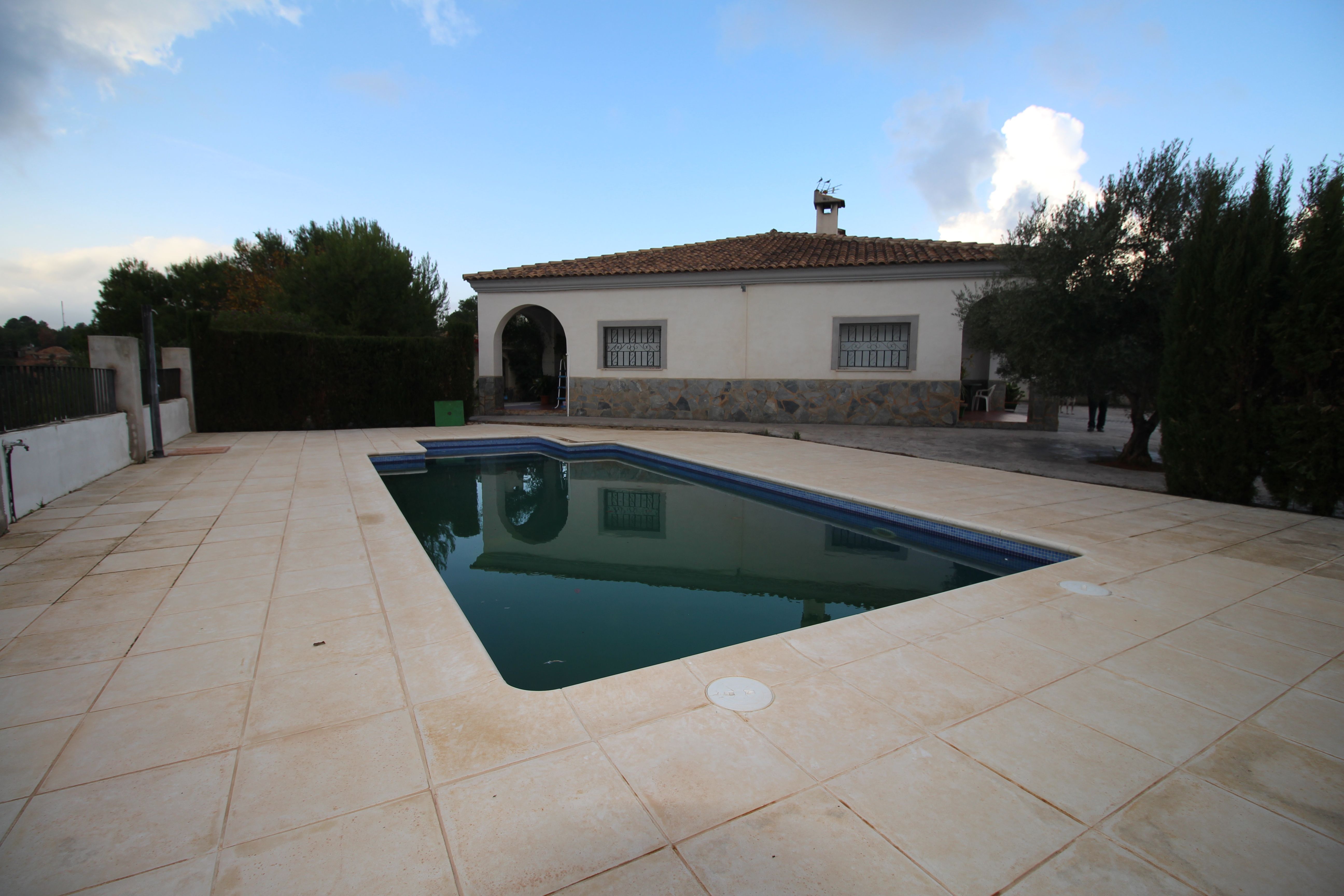 Swimming pool of House or chalet for sale in Catadau  with Private garden, Terrace and Storage room