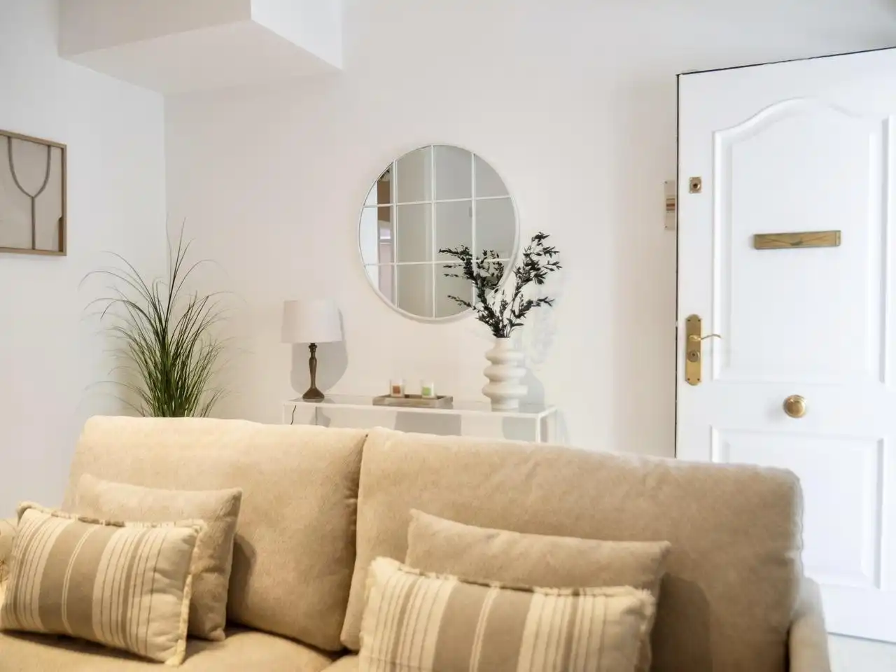 Sala d'estar de Apartament en venda en Sevilla amb Aire condicionat, Terrassa i Moblat