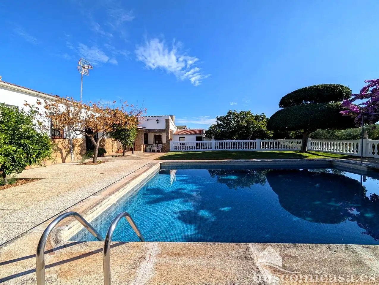 Casa rústica amb piscina en venda a Diseminado Huertos San Roque