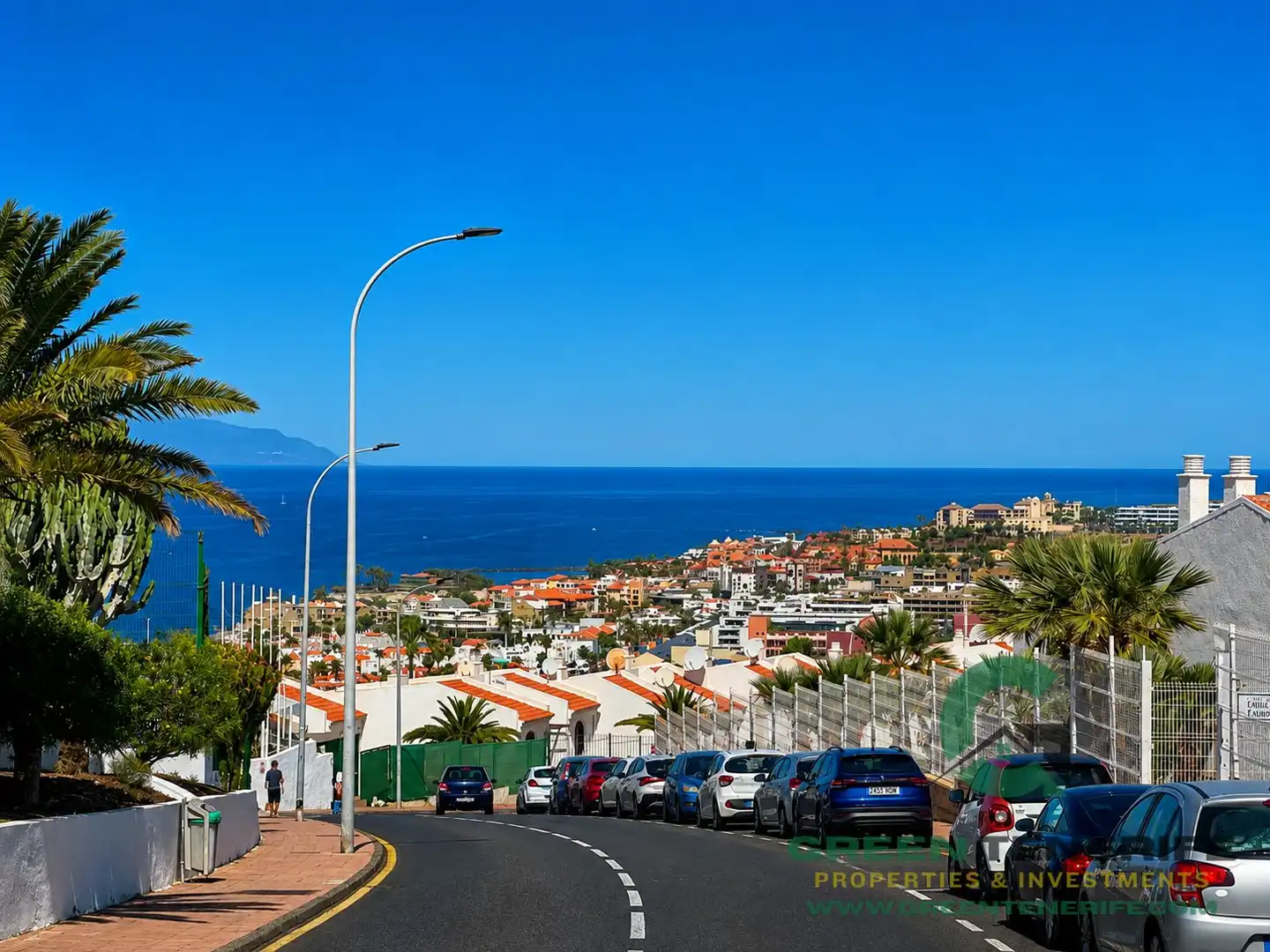 Exterior view of Flat for sale in Adeje  with Terrace, Swimming Pool and Balcony
