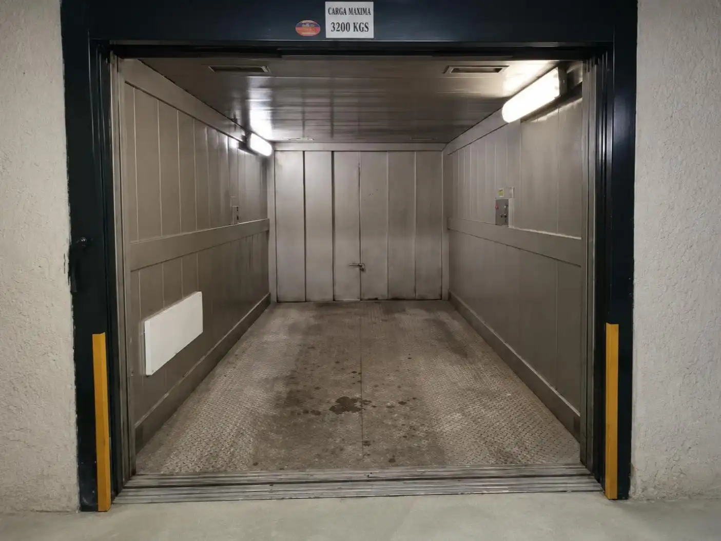 Garage for rent in Gijón 