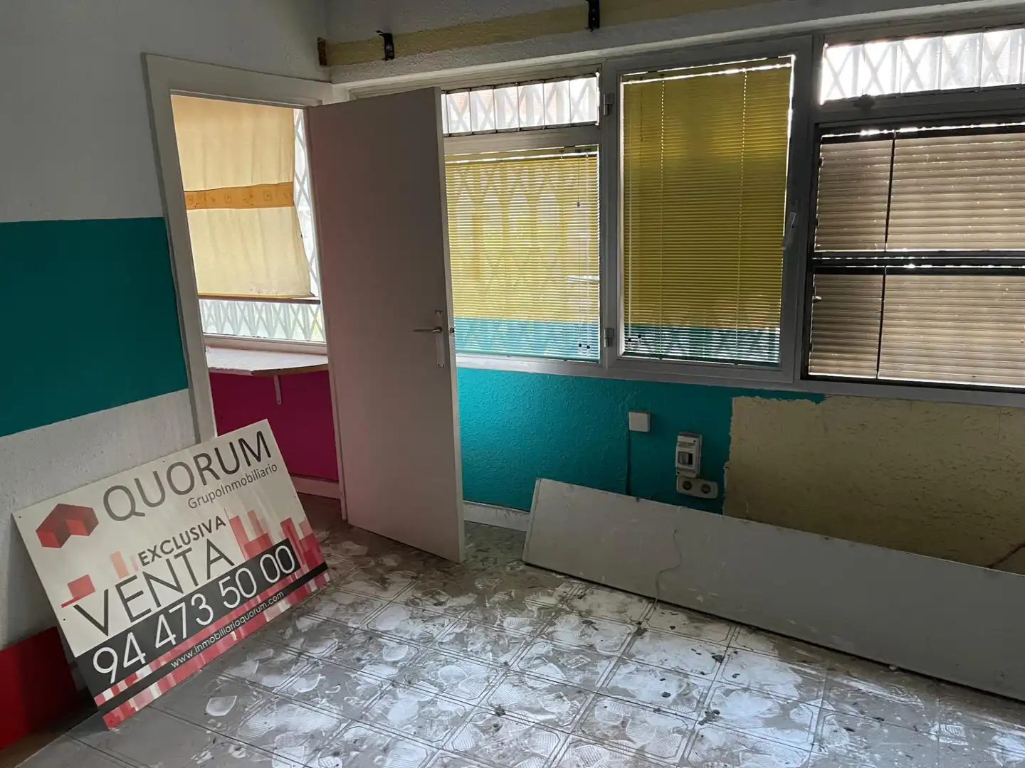 Bedroom of Commercial properties for sale in Bilbao 