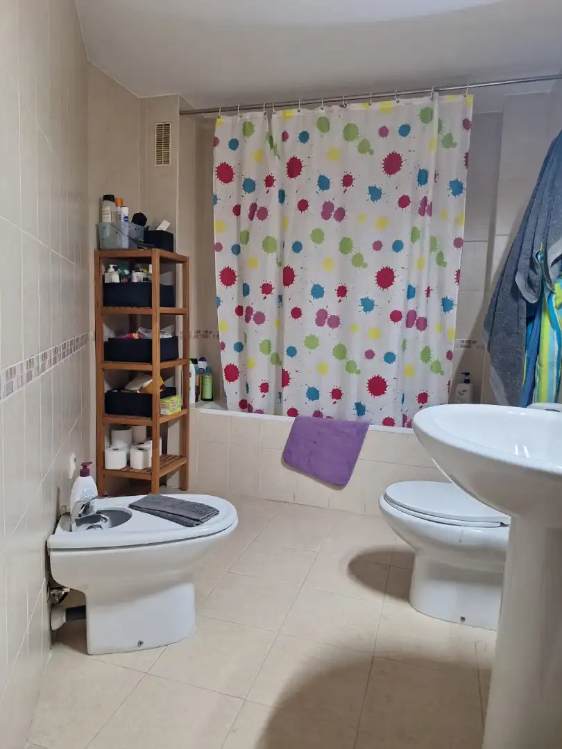 Bathroom of Flat for sale in Torredonjimeno  with Air Conditioner, Heating and Furnished