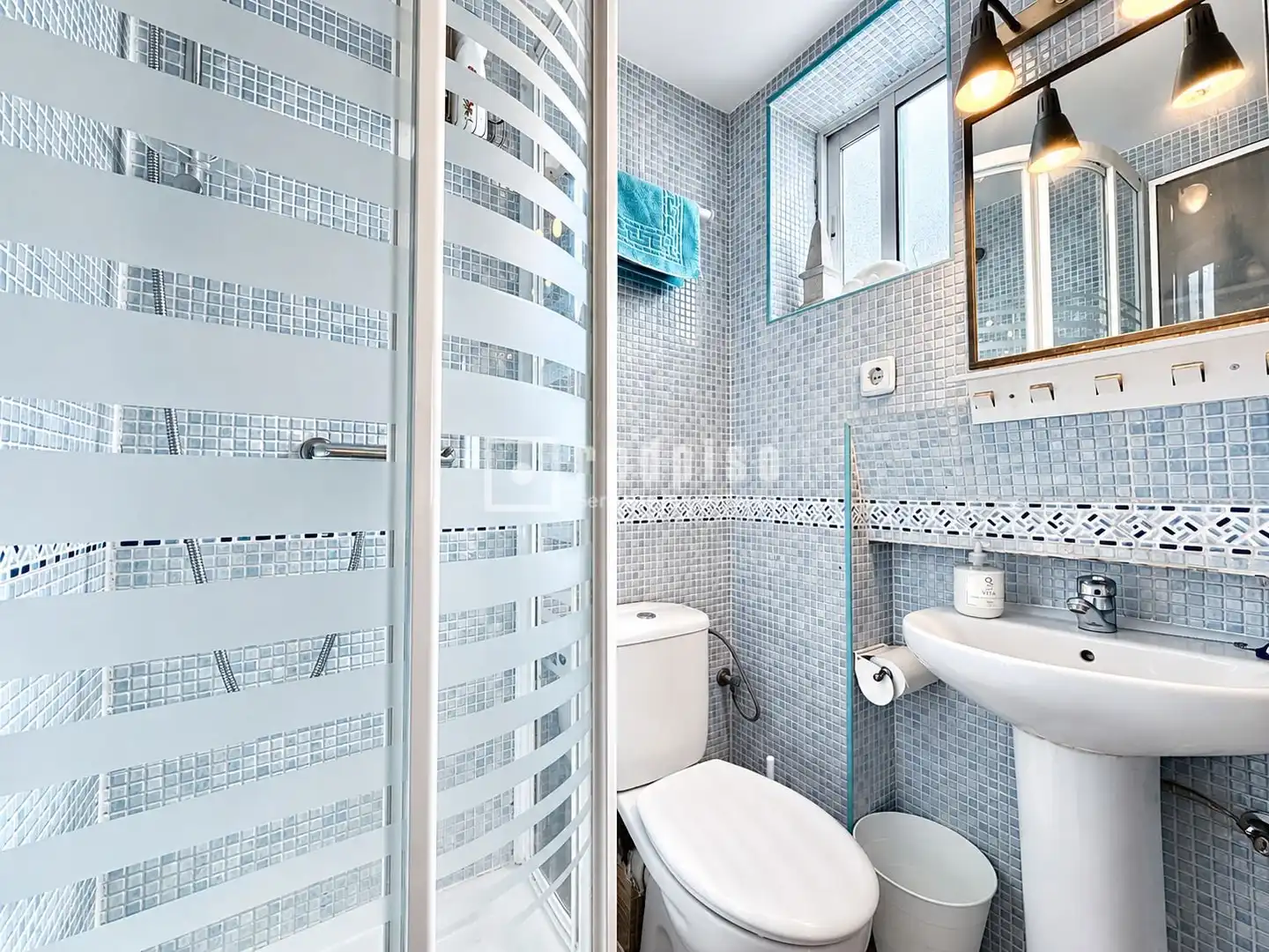 Badezimmer von Maisonette zum Verkauf in Madrid mit Klimaanlage, Heizung und Abstellraum