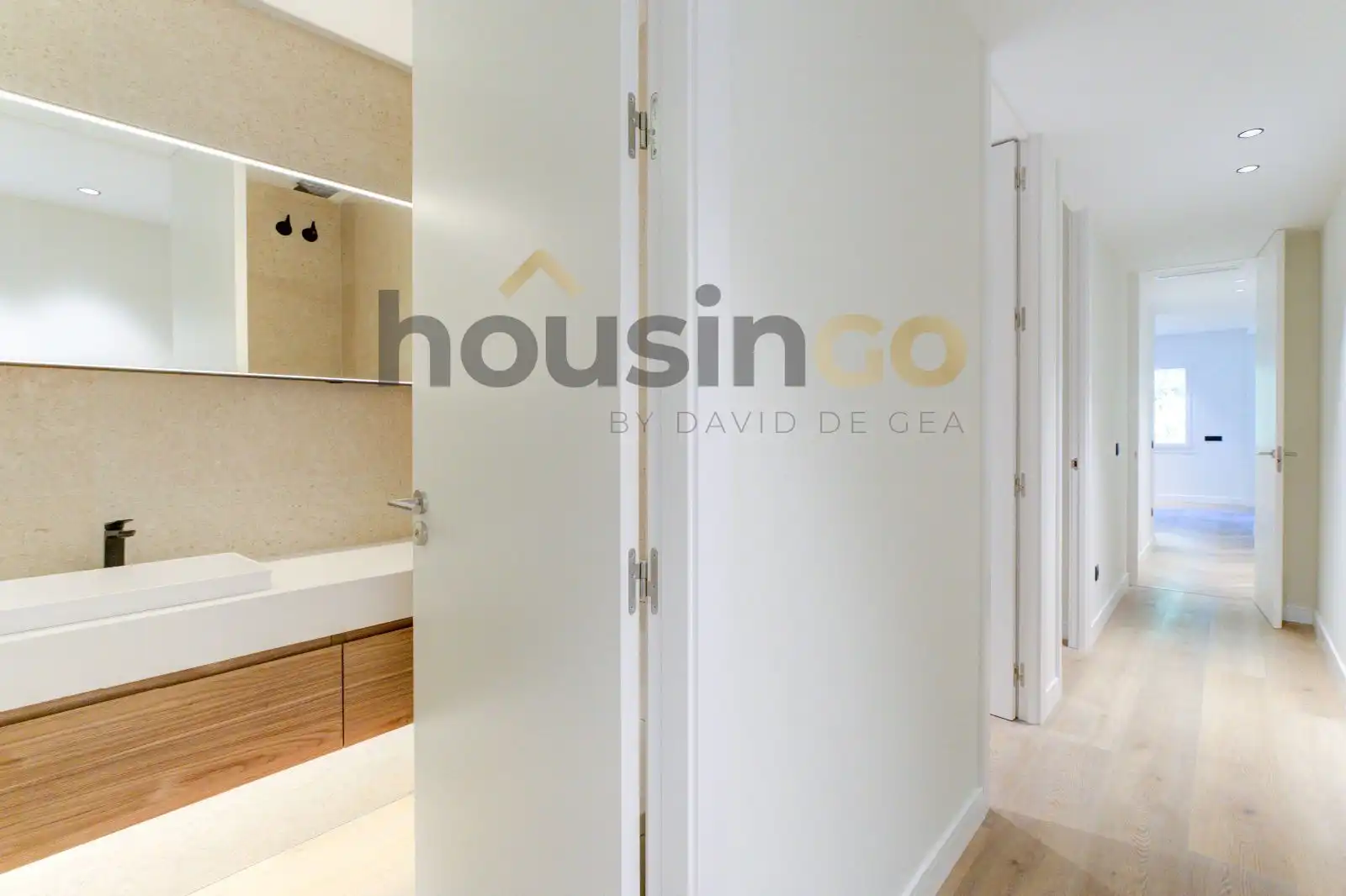 Flat for sale in Madrid  with Air Conditioner, Heating and Oven