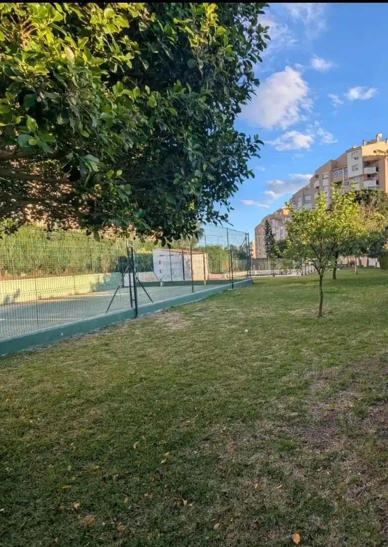 Vista exterior de Apartament en venda en Rincón de la Victoria amb Terrassa, Balcó i Piscina comunitària