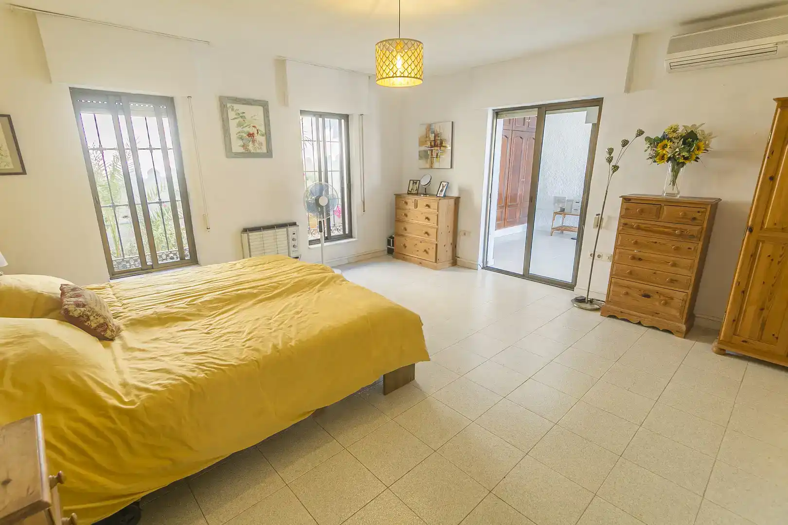 Habitación de Casa o chalet en venta en Almuñécar con Aire acondicionado y Piscina