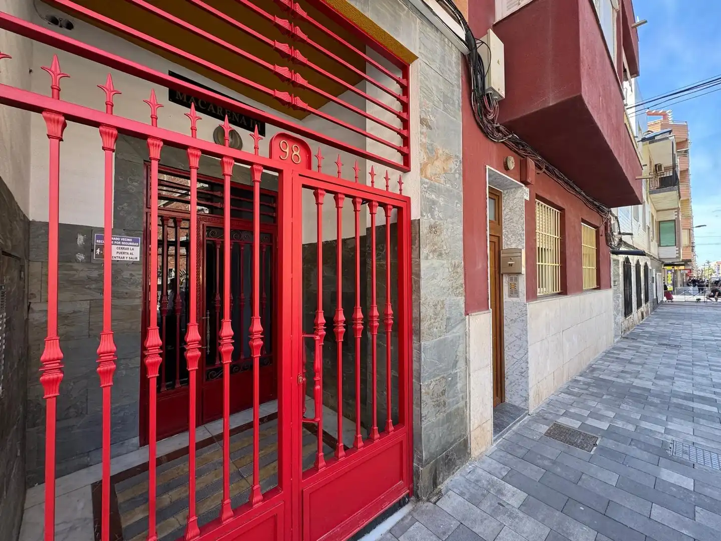Vista exterior de Estudio en venta en Torrevieja con Aire acondicionado, Terraza y Amueblado