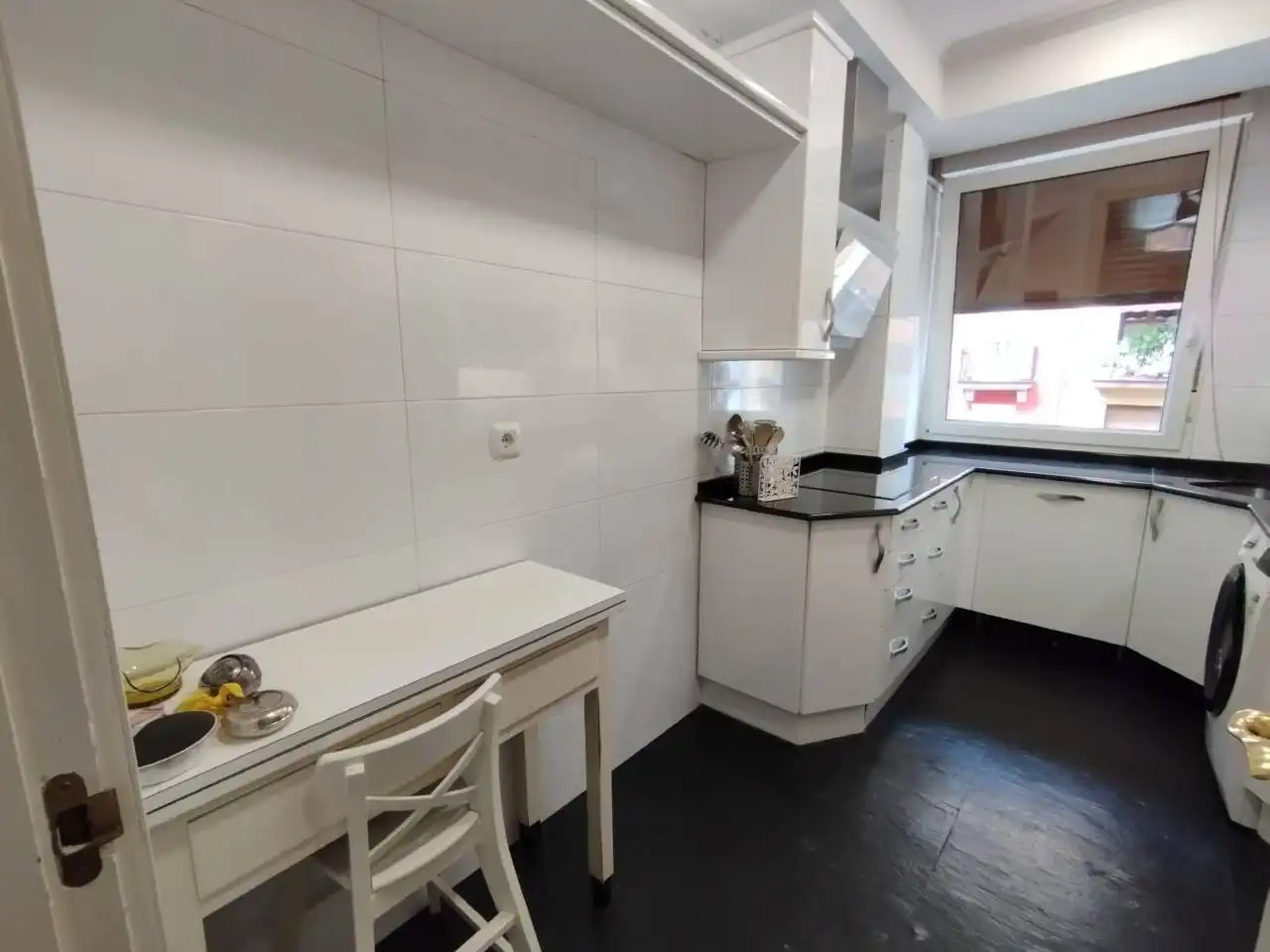 Küche von Wohnung zur Miete in Bilbao  mit Heizung, Parkett und Möbliert