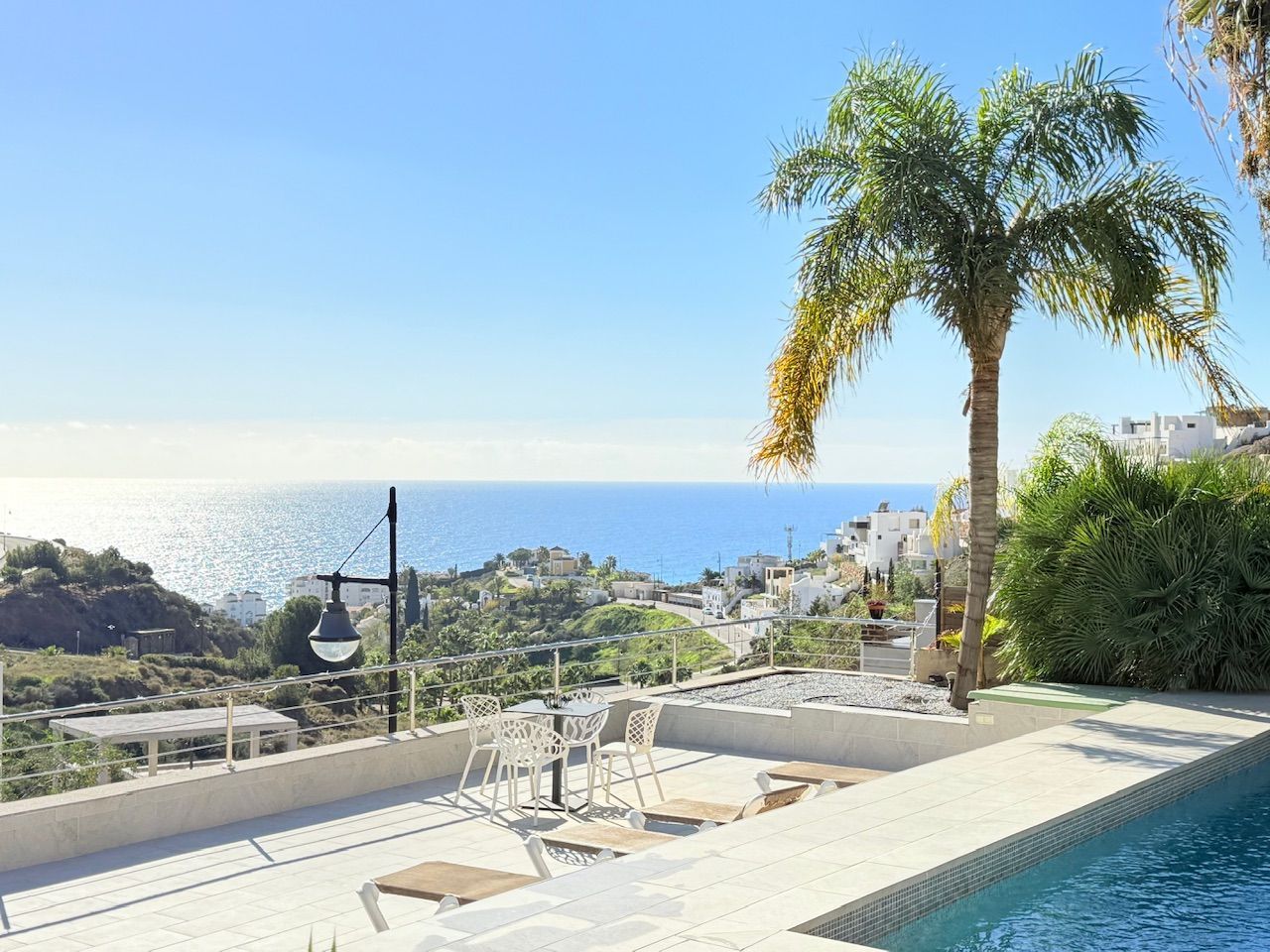 Terrace of House or chalet for sale in Torrox  with Air Conditioner, Heating and Private garden