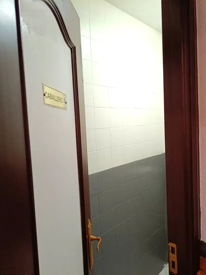 Badezimmer von Geschaftsraum zum Verkauf in Aguilar de Campoo