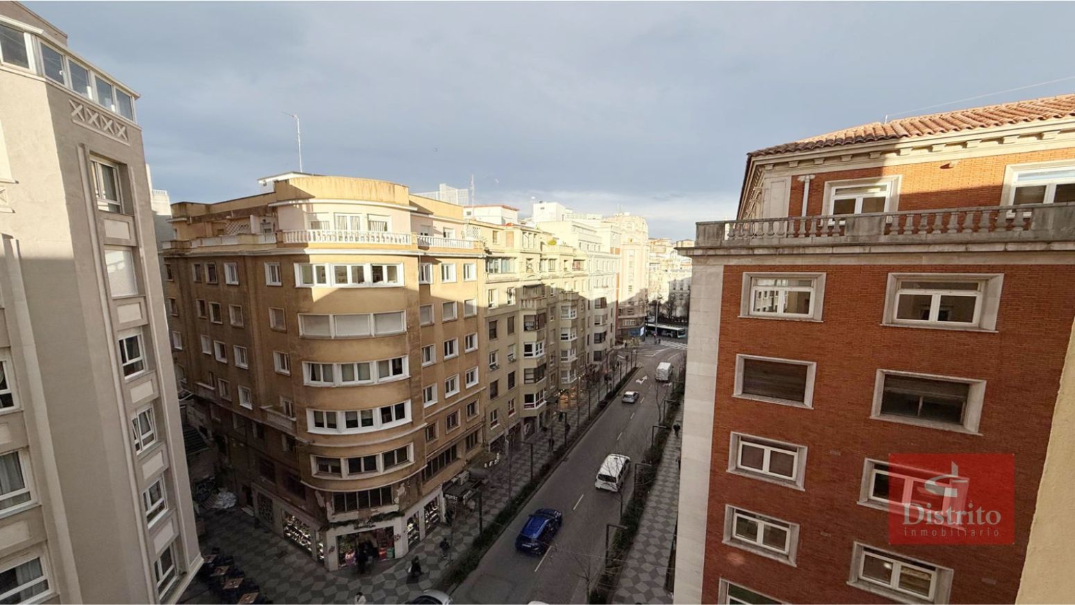 Vista exterior de Pis de lloguer en Santander amb Calefacció i Balcó