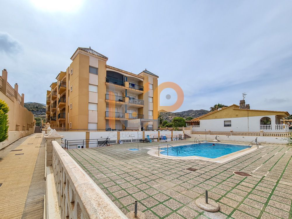 Piscina de Apartament en venda en Cuevas del Almanzora amb Aire condicionat, Terrassa i Balcó