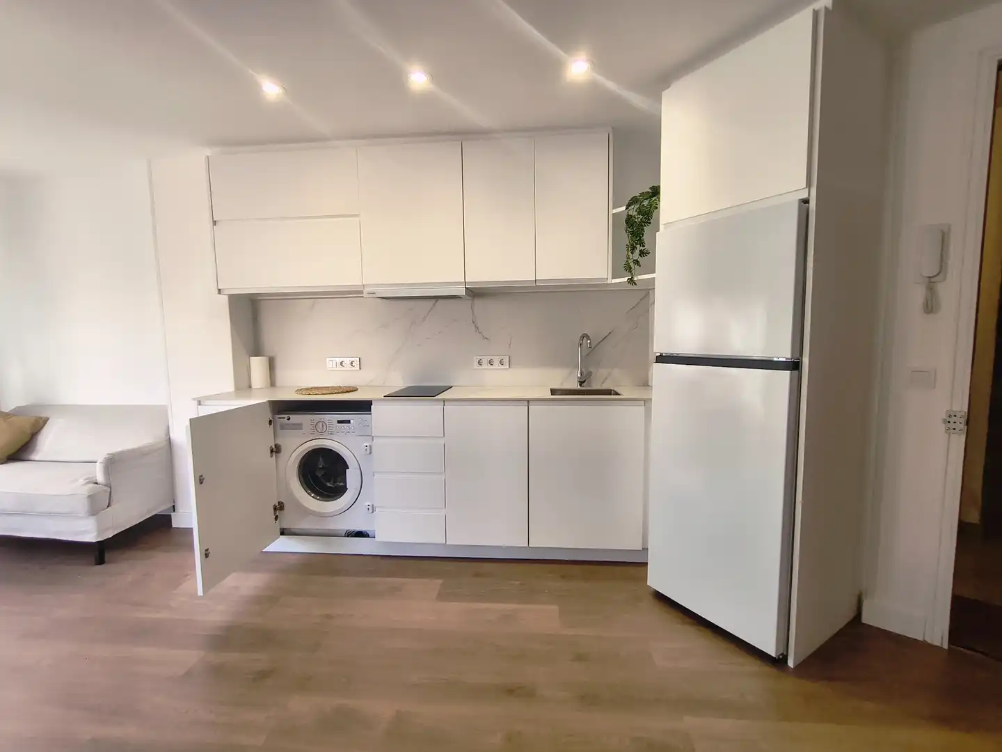 Kitchen of Apartments for rent in Alicante / Alacant  with Air Conditioner, Terrace and Furnished