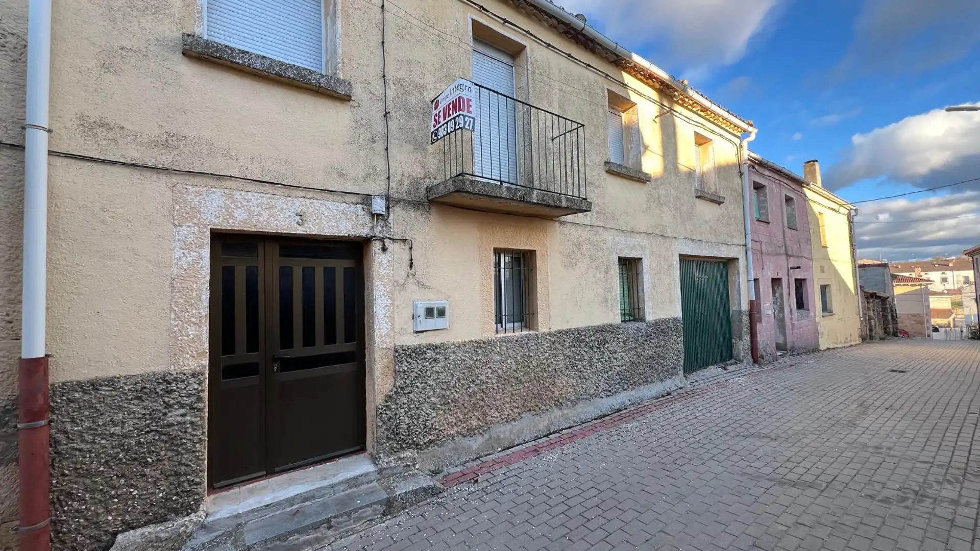 Vista exterior de Finca rústica en venta en Urueñas con Calefacción, Trastero y Amueblado