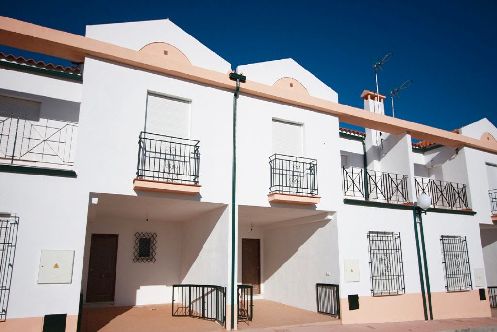 Vista exterior de Casa adosada en venda en Obejo amb Terrassa