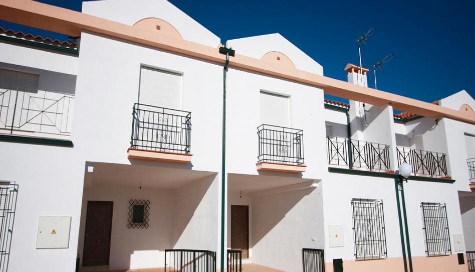 Photo 1 of Single-family semi-detached for sale in Calle Los Arces, 40, Obejo, Córdoba