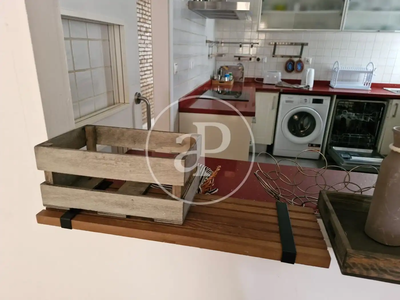 Cuina de Pis de lloguer en Valencia amb Aire condicionat, Calefacció i Moblat