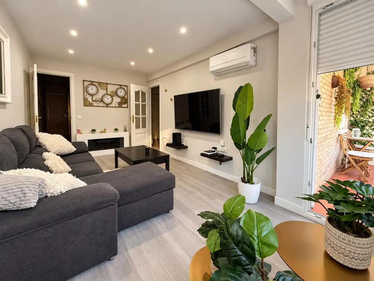 Wohnzimmer von Wohnung zur Miete in Fuencarral - El Pardo