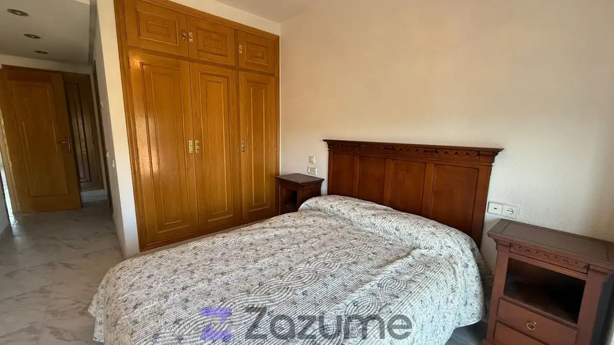 Schlafzimmer von Wohnung zur Miete in Murcia mit Abstellraum, Möbliert und Waschmaschine