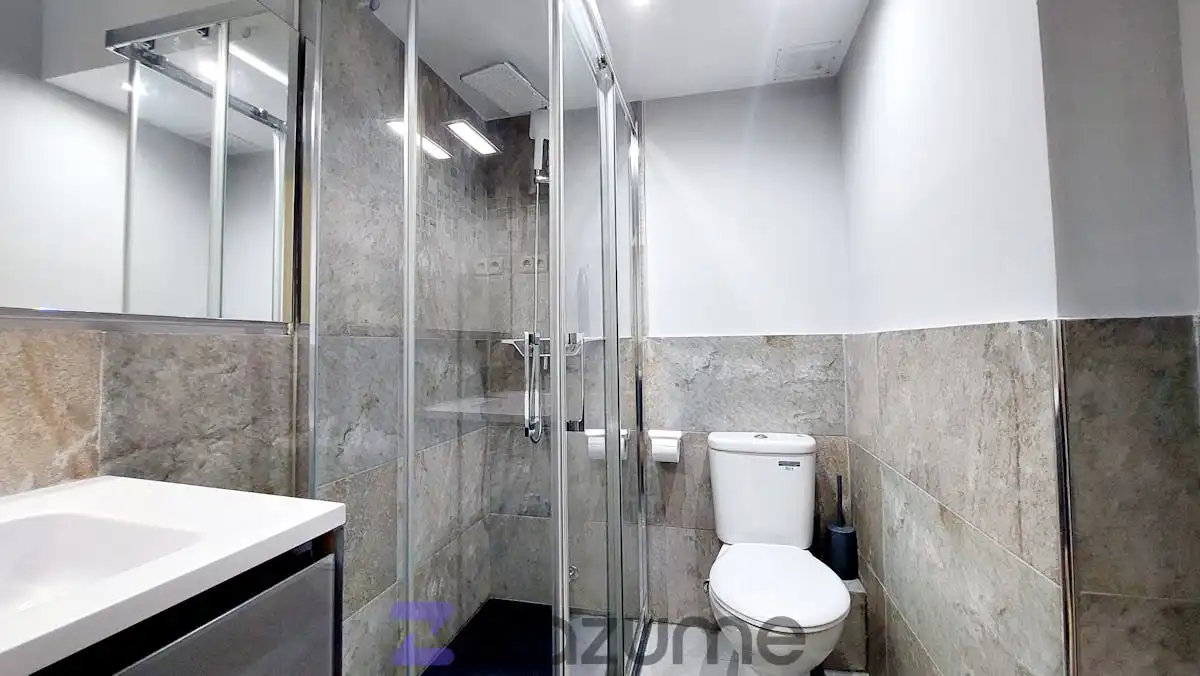 Bathroom of Lofts for rent in San Sebastián de los Reyes  with Air Conditioner, Heating and Parquet flooring