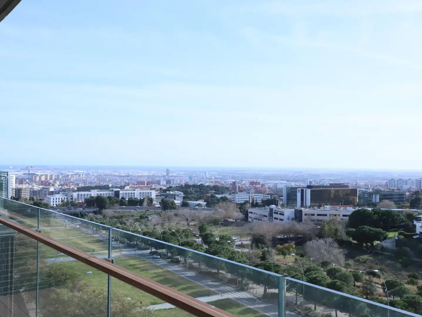 Vista exterior de Ático en venta en Esplugues de Llobregat con Aire acondicionado, Calefacción y Jardín privado