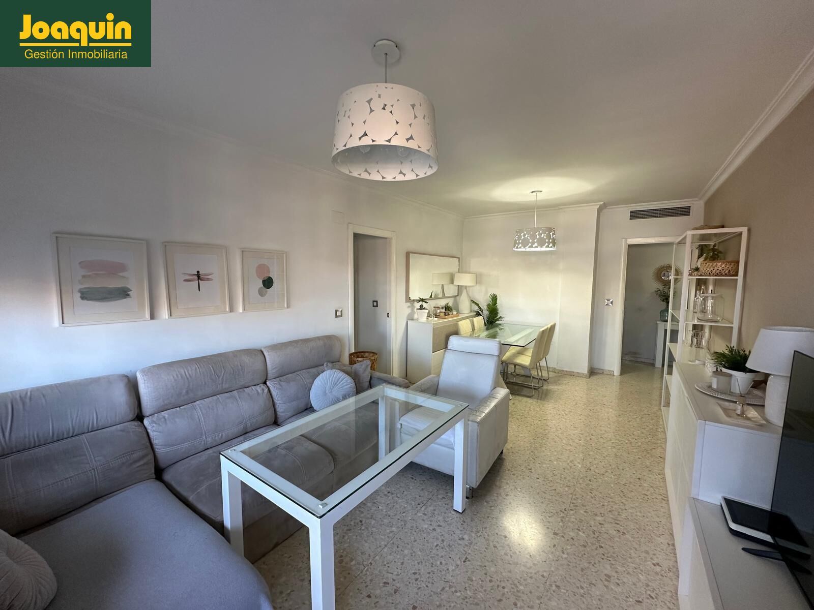 Sala d'estar de Pis en venda en  Córdoba Capital amb Aire condicionat, Terrassa i Piscina comunitària