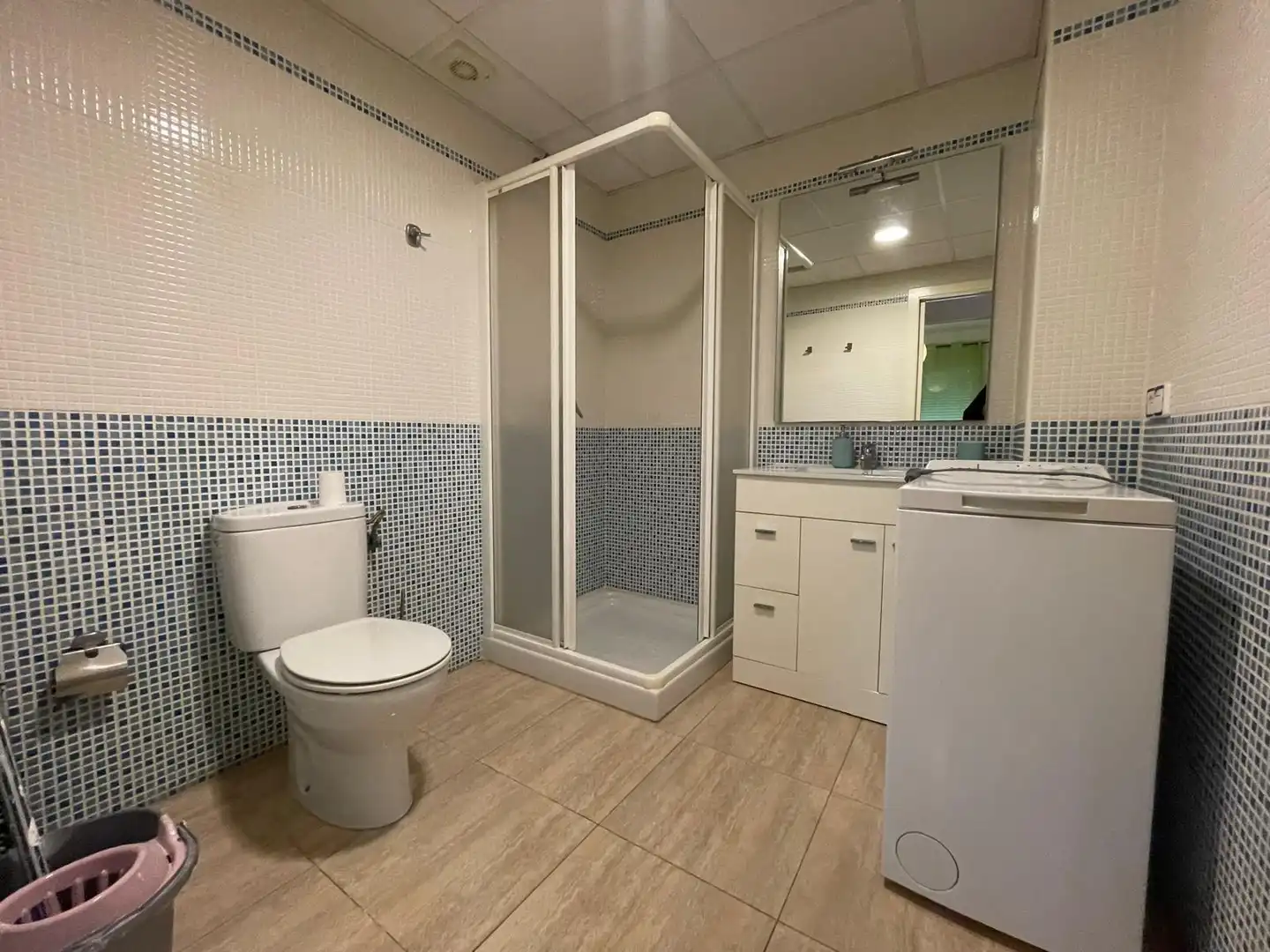 Bany de Apartament en venda en Águilas amb Aire condicionat, Terrassa i Piscina