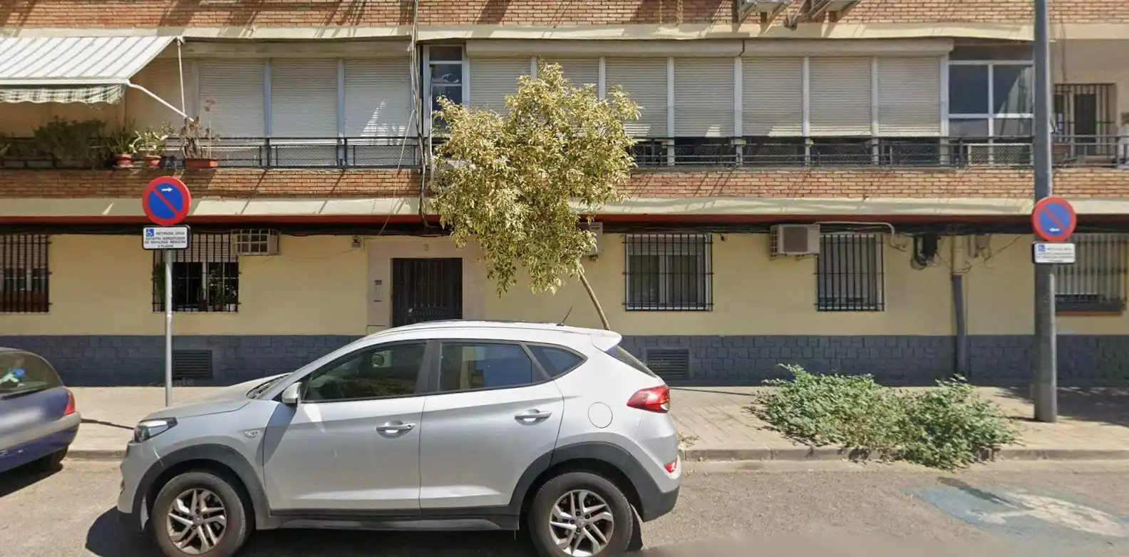 Vista exterior de Pis en venda en Sevilla
