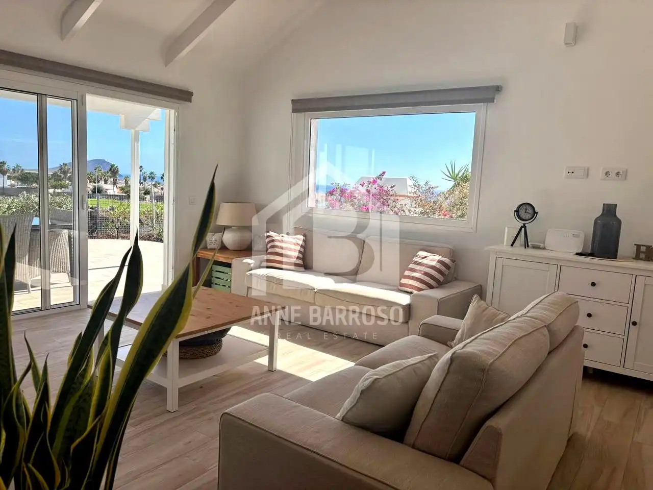 Sala d'estar de Casa o xalet en venda en San Miguel de Abona